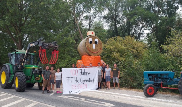 Das kreative (Auf-)Bauteam, Foto: Freiwillige Feuerwehr Heiligendorf