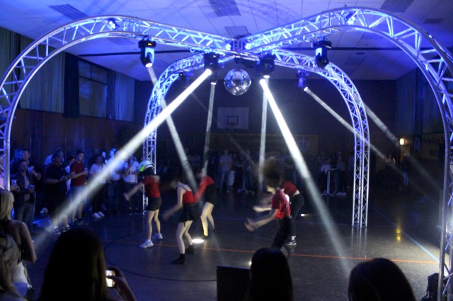 Showauftritt der Dance Crew 'Two oh seven' bei der Blaulichtparty, Foto: Freiwillige Feuerwehr Heiligendorf