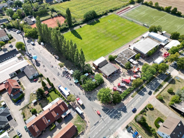 Die ganze Festmeile von oben, Foto: Freiwillige Feuerwehr Heiligendorf