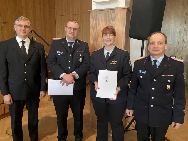 Julia Krösche wurde zur Oberlöschmeisterin befördert, Foto: Freiwillige Feuerwehr Wolfsburg