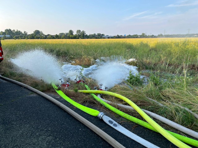 Einsatz 20: Tausende Liter wurden pro Minute wieder zurückgepumpt, Foto: Freiwillige Feuerwehr Wolfsburg