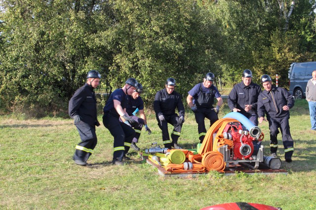 Die Wettkampftruppe der FF Miltern, Foto: Freiwillige Feuerwehr Heiligendorf