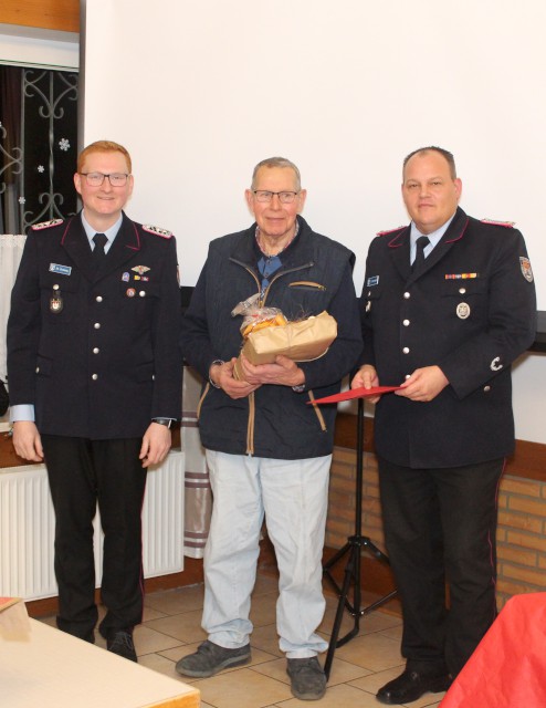 Mitgliederversammlung: Ehrung für 60 Jahre Mitgliedschaft, Foto: Freiwillige Feuerwehr Heiligendorf
