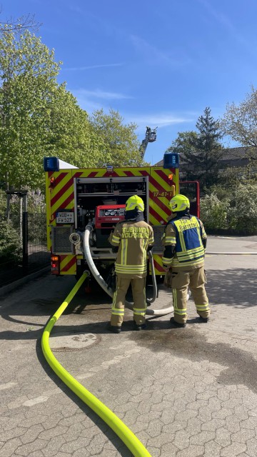 Übung des Löschzugs Süd in der Grundschule Hasenwinkel in Neindorf, Foto: Freiwillige Feuerwehr Heiligendorf