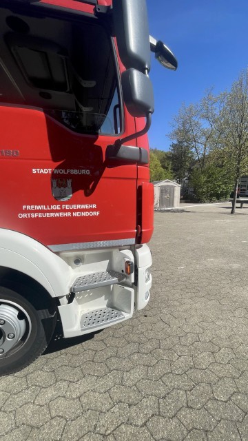 Übung des Löschzugs Süd in der Grundschule Hasenwinkel in Neindorf, Foto: Freiwillige Feuerwehr Heiligendorf