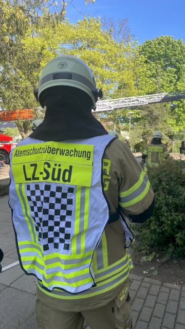 Übung des Löschzugs Süd in der Grundschule Hasenwinkel in Neindorf, Foto: Freiwillige Feuerwehr Heiligendorf