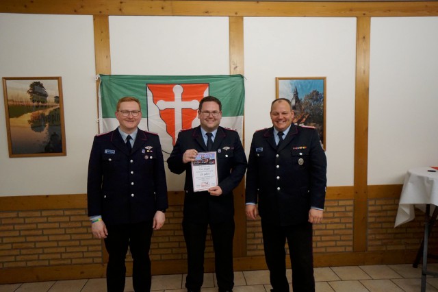 JHV: FFH-Interne Ehrung für 20 Jahre aktive Mitgliedschaft, Foto: Freiwillige Feuerwehr Heiligendorf