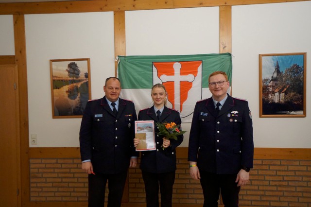 JHV: Verabschiedung der bisherigen stellvertretenden Jugendfeuerwehrwartin, Foto: Freiwillige Feuerwehr Heiligendorf