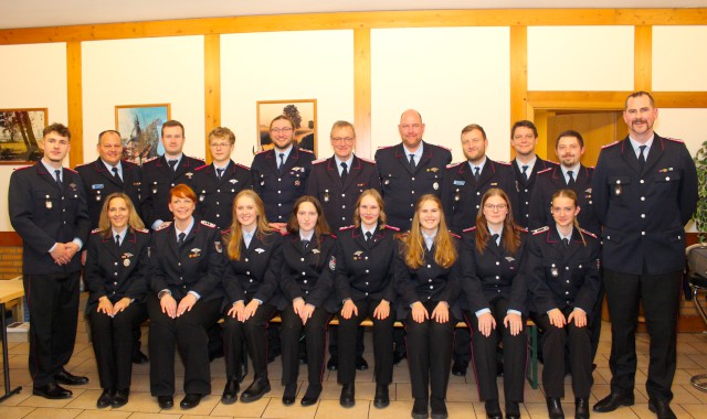 Jahreshauptversammlung: Gruppenfoto der 3. Gruppe, Foto: Freiwillige Feuerwehr Heiligendorf