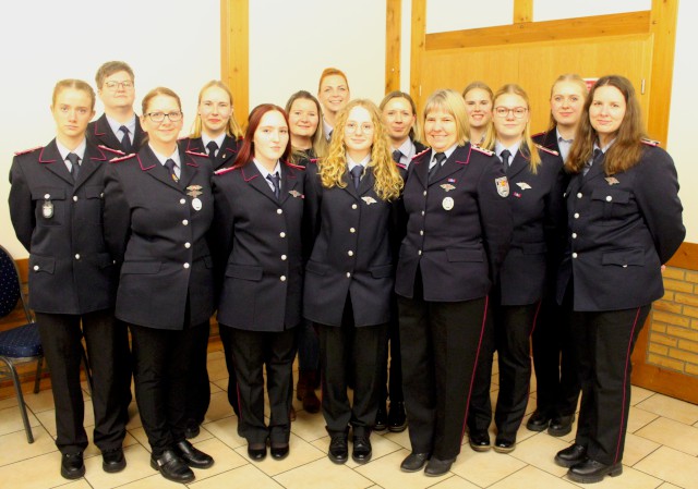 Gruppenfoto der Heiligendorfer Feuerwehrfrauen am 18.01.2025, Foto: Freiwillige Feuerwehr Heiligendorf