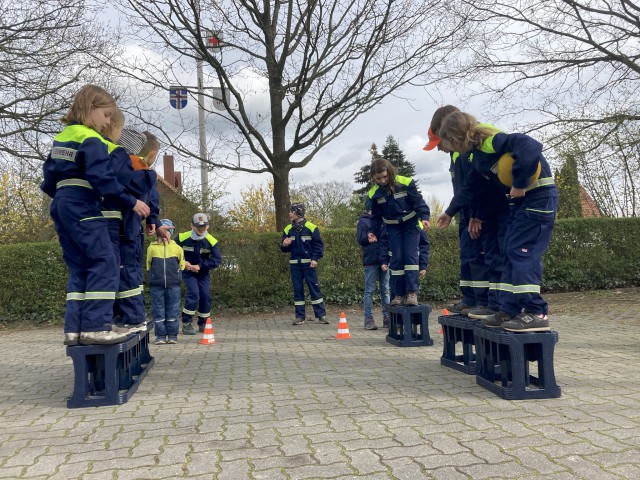 Kistenwettrennen, Foto: Freiwillige Feuerwehr Heiligendorf