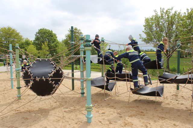 Pause auf dem Spielplatz, Foto: Freiwillige Feuerwehr Heiligendorf