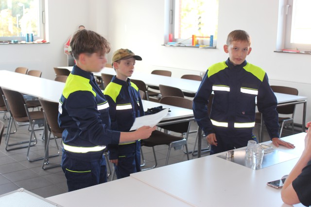 Unsere Kids bei der Brandfloh-Abnahme 2024 in Vorsfelde, Foto: Freiwillige Feuerwehr Heiligendorf