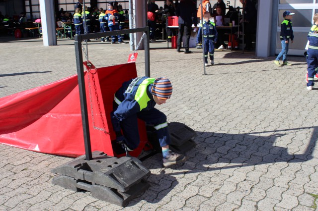 Unsere Kids bei der Brandfloh-Abnahme 2024 in Vorsfelde, Foto: Freiwillige Feuerwehr Heiligendorf