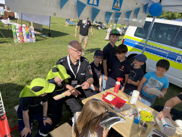 Besuch bei der Polizei, Foto: Freiwillige Feuerwehr Heiligendorf